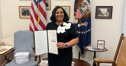 President Trump Pardon’s Five Former NFL Players – Joe Klecko, Nate Newton, Jamal Lewis, Travis Henry, and the Late Dr. Billy Cannon.